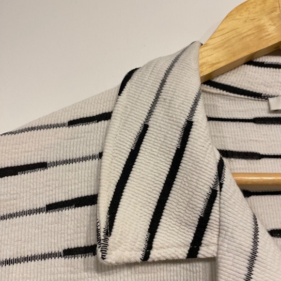 Zara White and Black Striped Collared Button Down Short Sleeve Top Size XL - Picture 3 of 4